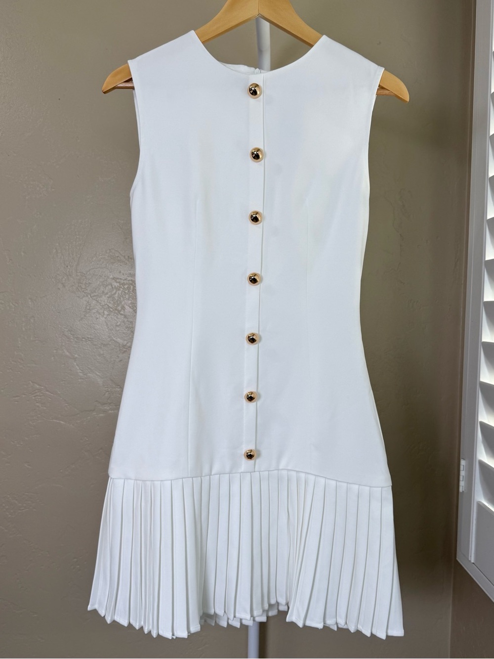 Commense White Sleeveless Mini Dress with Gold Buttons - Picture 4 of 11